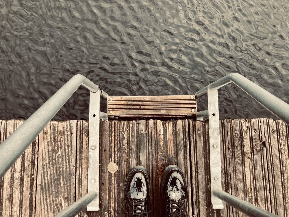 Vid Bryggans Kant — Fotografi, digitalt tryck